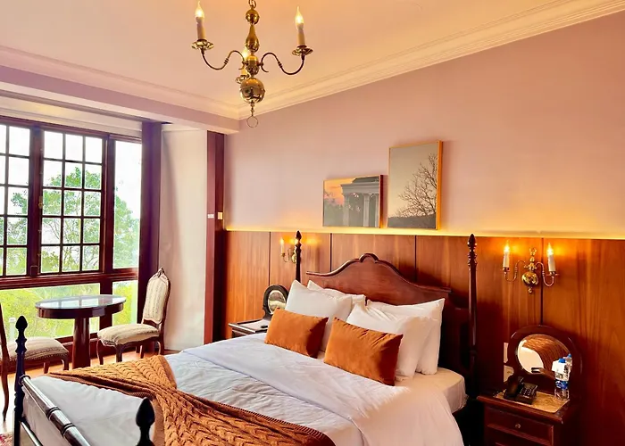 Aroso Paco Hotel